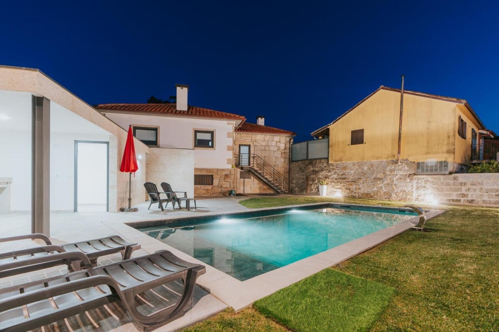 Casa Do Pinheiro - Alojamento Local Póvoa de Lanhoso Eksteriør bilde
