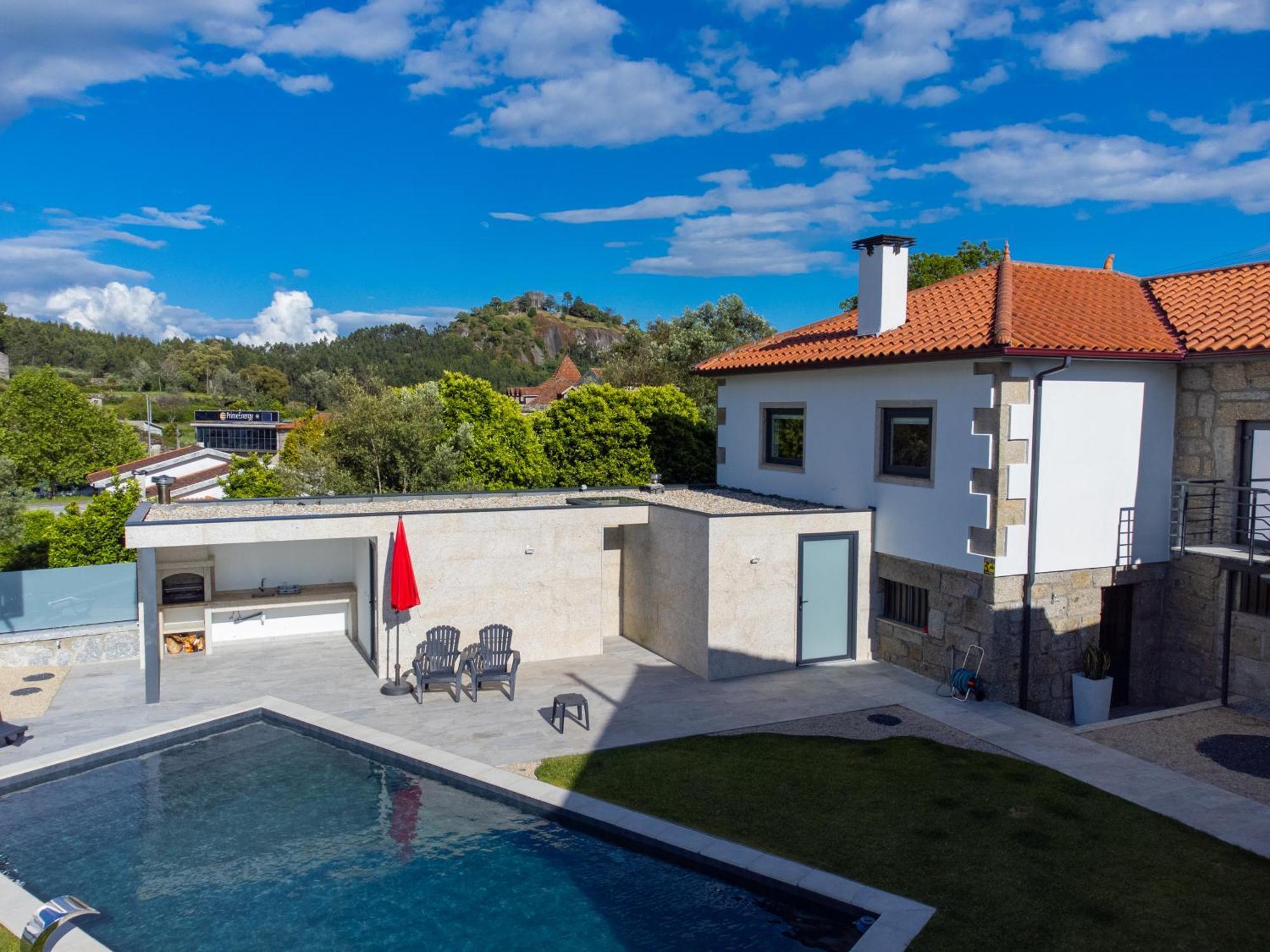 Casa Do Pinheiro - Alojamento Local Póvoa de Lanhoso Eksteriør bilde